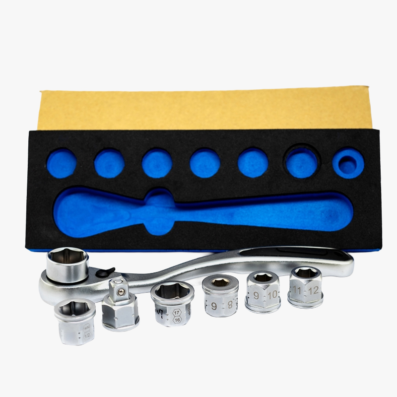 8pcs 3/8’’Dr. Pass-Thru Socket Wrench Set