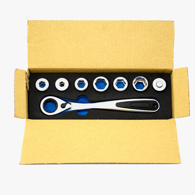 8pcs 3/8’’Dr. Pass-Thru Socket Wrench Set
