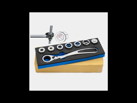 6 Sockets, 12 Sizes — Take a Look at This Clever Pass-Thru Socket Set from E DING CO., LTD